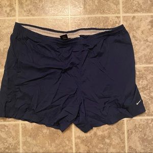 VINTAGE NIKE SHORTS XL